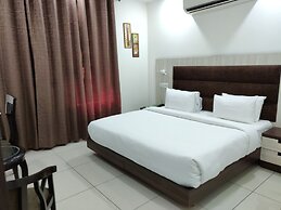 Green Lotus Residency