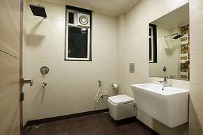 Green Lotus Residency