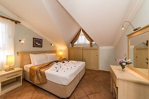 Lighthouse Apartments