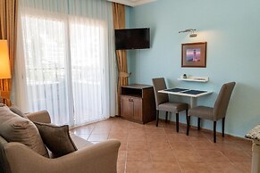 Lighthouse Apartments