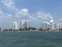 Apartamento de Lujo Frente al Mar