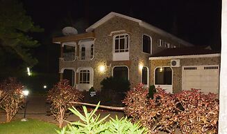 Mama Thea Homes - Hostel
