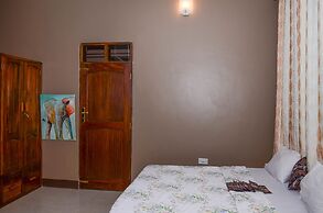 Mama Thea Homes - Hostel