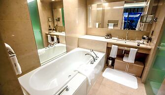 Apartments by Fairmont Baku Flame Towers