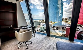 Apartments by Fairmont Baku Flame Towers