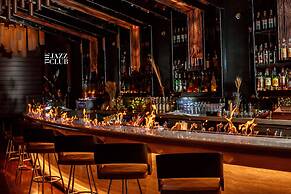 Apartments by Fairmont Baku Flame Towers