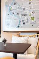 Warm Window Silom - Hostel