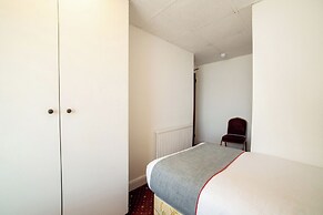 OYO The Golden Cheval Hotel