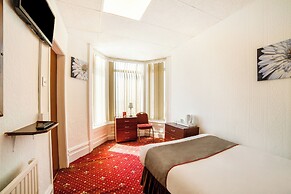 OYO The Golden Cheval Hotel