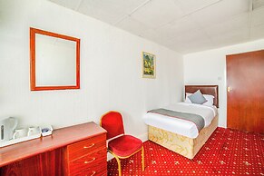 OYO The Golden Cheval Hotel