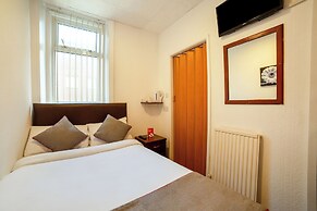 OYO The Golden Cheval Hotel