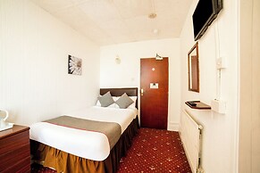 OYO The Golden Cheval Hotel