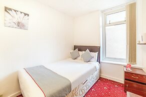 OYO The Golden Cheval Hotel