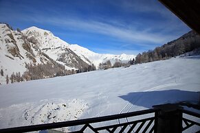 Engadin Lodge