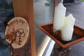 Engadin Lodge