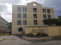 New Kingston Apt at Kensington Court