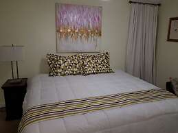 New Kingston Apt at Kensington Court