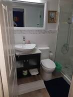 New Kingston Apt at Kensington Court