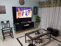 New Kingston Apt at Kensington Court