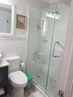 New Kingston Apt at Kensington Court