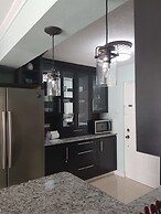 New Kingston Apt at Kensington Court