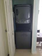 New Kingston Apt at Kensington Court