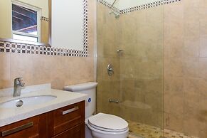 Kingston Modern Duplex Apartment