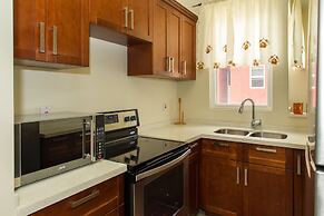 Kingston Modern Duplex Apartment