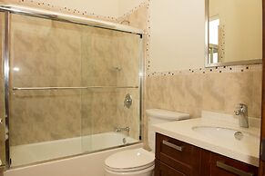 Kingston Modern Duplex Apartment