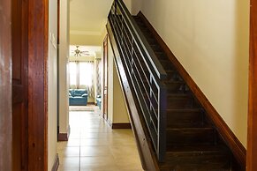 Kingston Modern Duplex Apartment