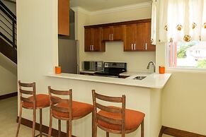 Kingston Modern Duplex Apartment