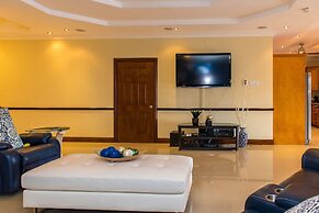 Kingston Luxury Family Retreat