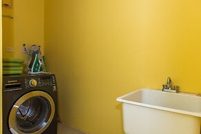 Kingston Luxury Family Retreat