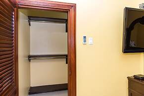 Kingston Luxury Family Retreat