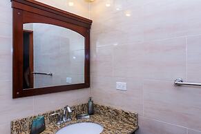 Kingston Luxury Family Retreat