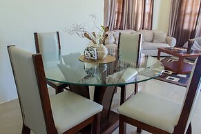 Ocho Rios Beach House at Dax Hall