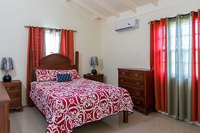 Ocho Rios Beach House at Dax Hall