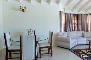 Ocho Rios Beach House at Dax Hall