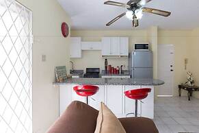 Kgn Most Centrally Located One Bdrm II