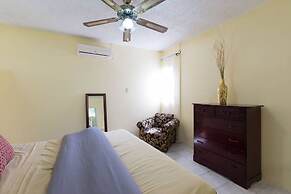Kgn Most Centrally Located One Bdrm II
