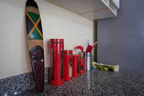 Kgn Most Centrally Located One Bdrm II