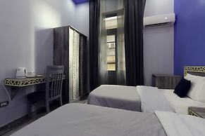 Australian Deluxe Hostel