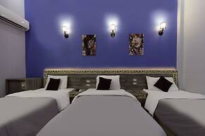 Australian Deluxe Hostel