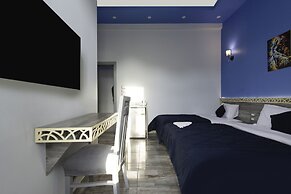 Australian Deluxe Hostel