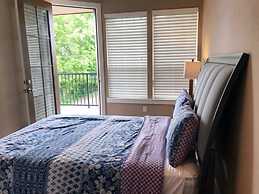 Modern Energy Corridor Corporate Housing