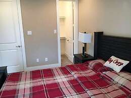 Modern Energy Corridor Corporate Housing