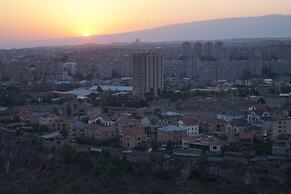 Planet Yerevan Hotel