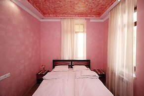 Planet Yerevan Hotel