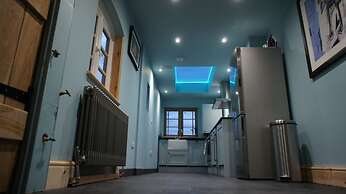 Simpsons Cottage - Grove Road Cottages