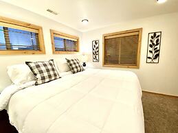 The Raspberry Garden Luxury Hotel & Suites